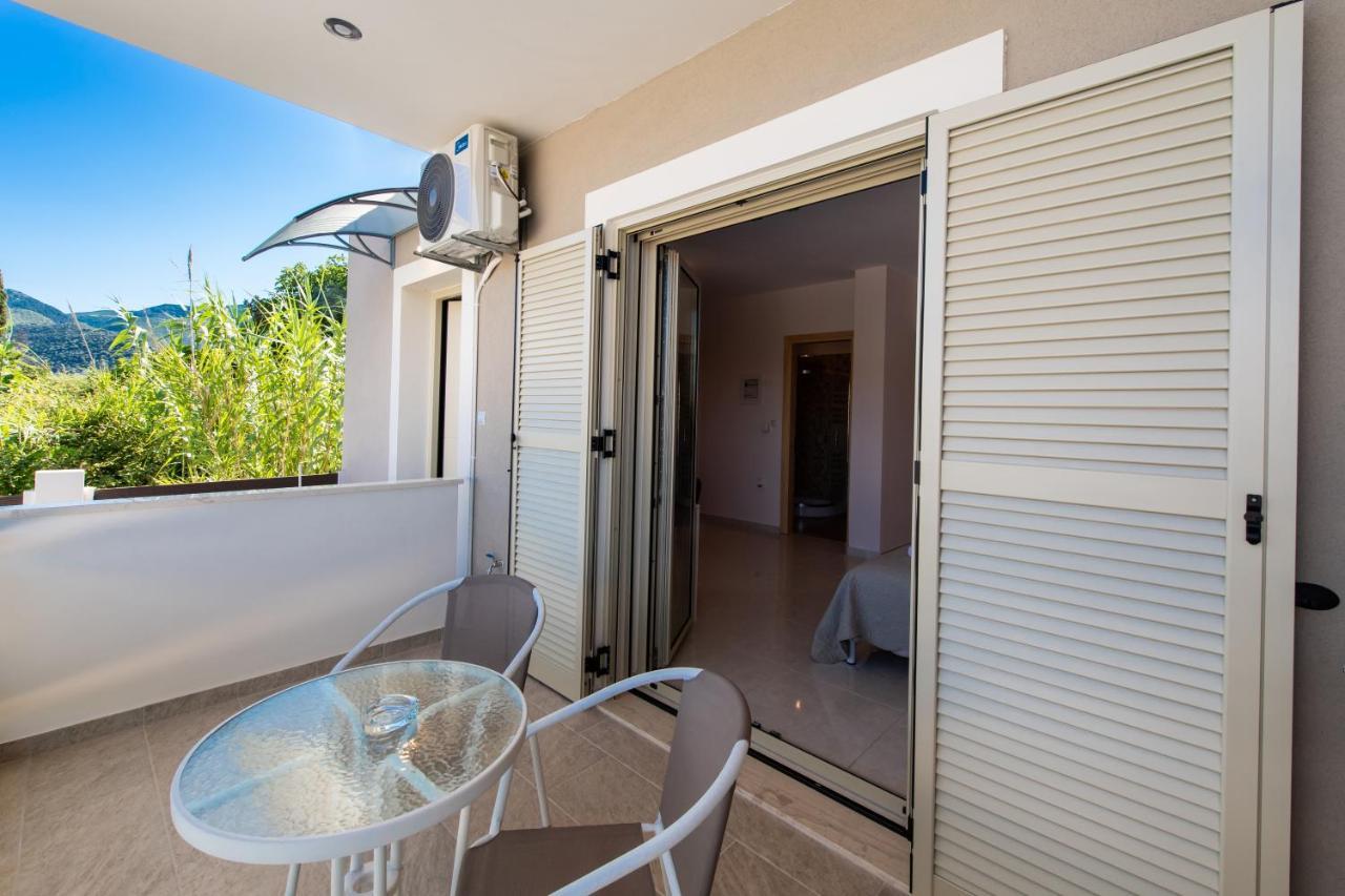 Bounatsa Studios & Apartments Νυδρί Εξωτερικό φωτογραφία